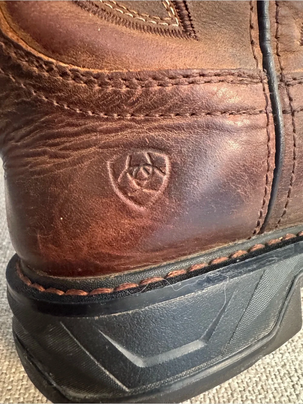Ariat workhog xt